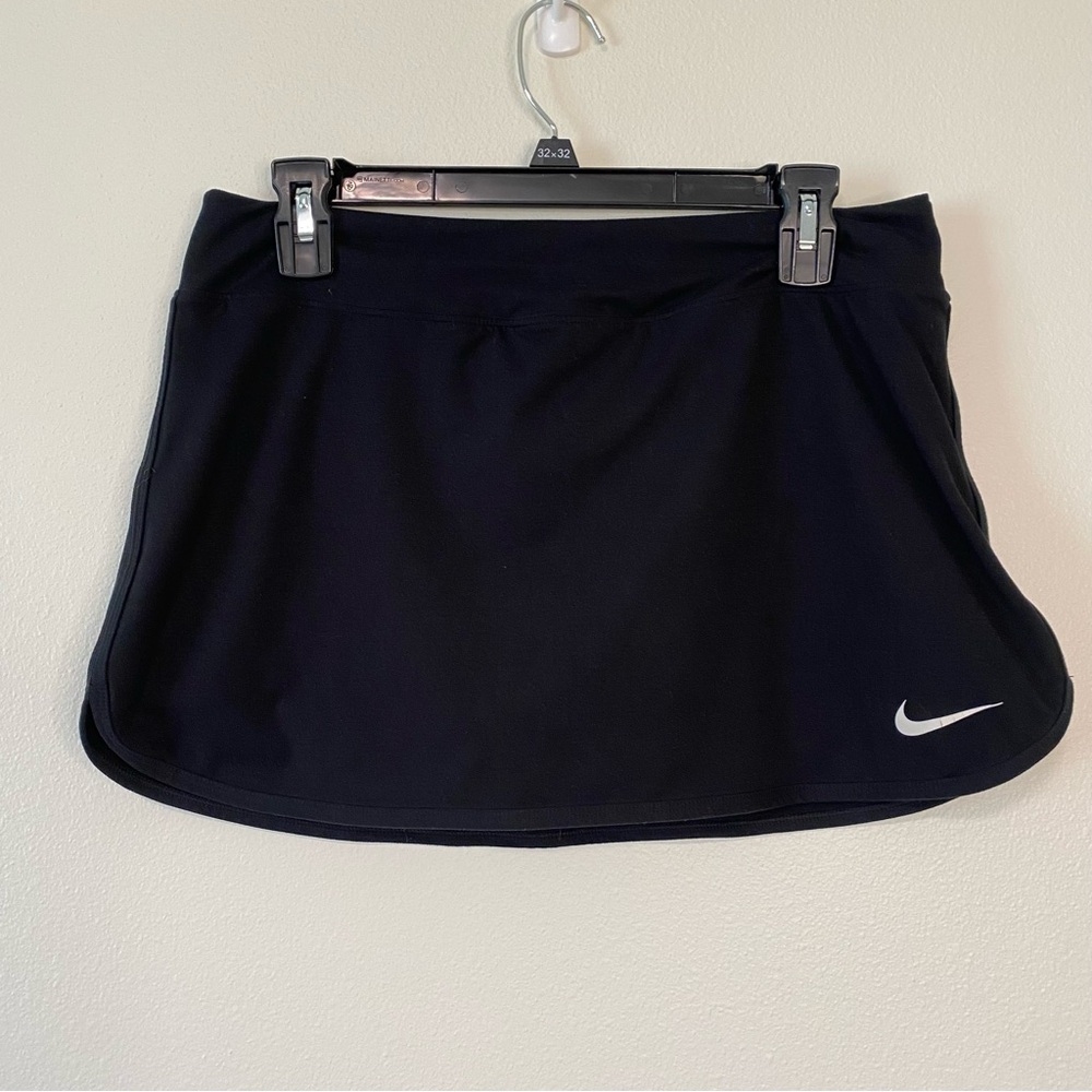 Nike Dri-FIT Black Skirt women’s size medium vintage